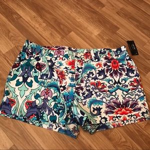 NWT Nicole by Nicole Miller Shorts - Size 16